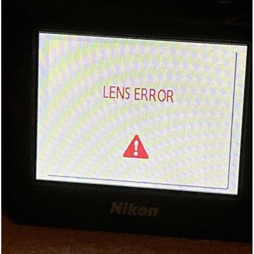 Nikon Coolpix P1 8MP Digital Camera Black 8.0 megpixels, 3.5x Zoom Lens Error